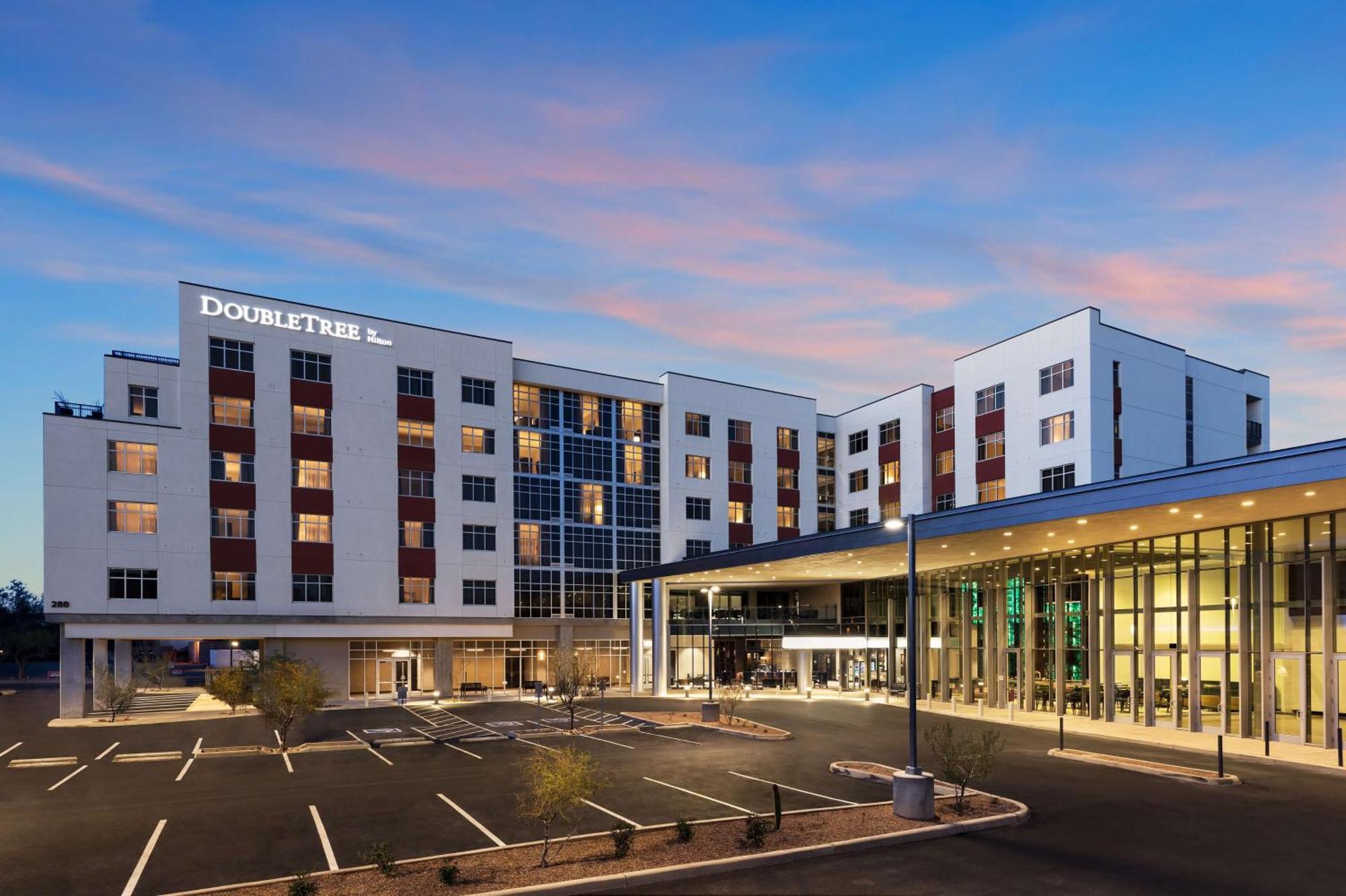 Doubletree By Hilton Tucson Downtown Convention Center Hotel Bagian luar foto