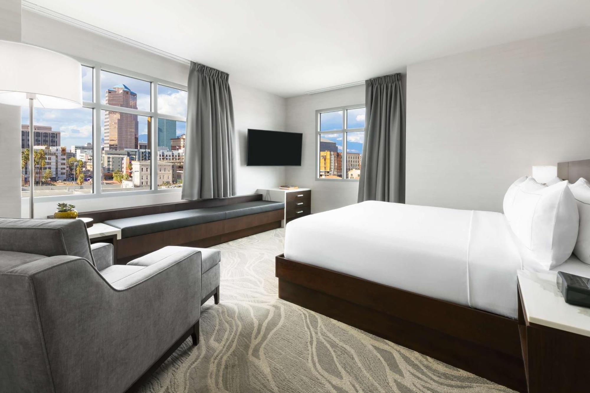 Doubletree By Hilton Tucson Downtown Convention Center Hotel Bagian luar foto