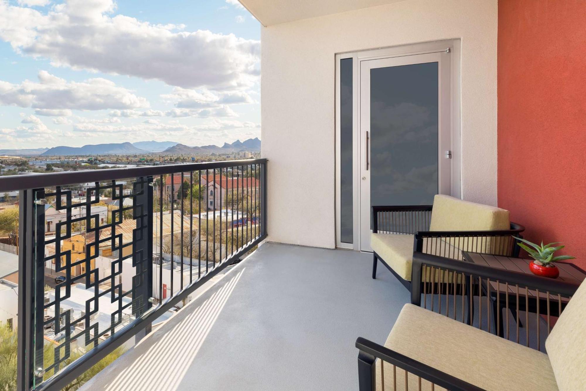 Doubletree By Hilton Tucson Downtown Convention Center Hotel Bagian luar foto
