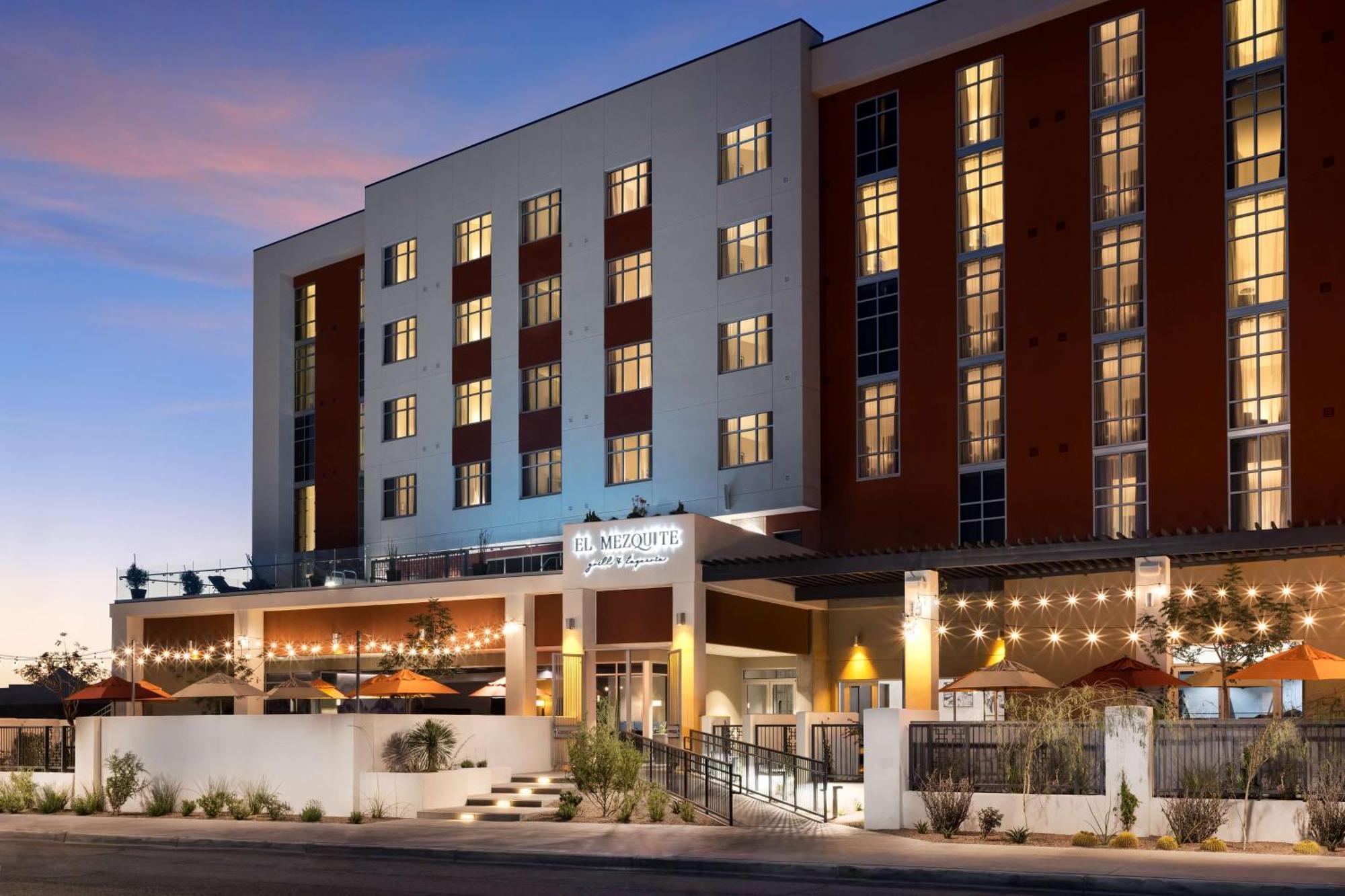 Doubletree By Hilton Tucson Downtown Convention Center Hotel Bagian luar foto